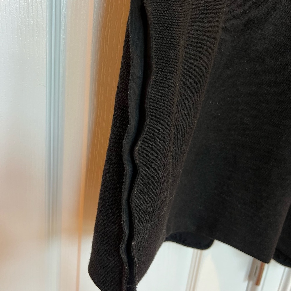 Umgee Black sweater/Colorful Crochet granny square Sleeves - Picture 7 of 10